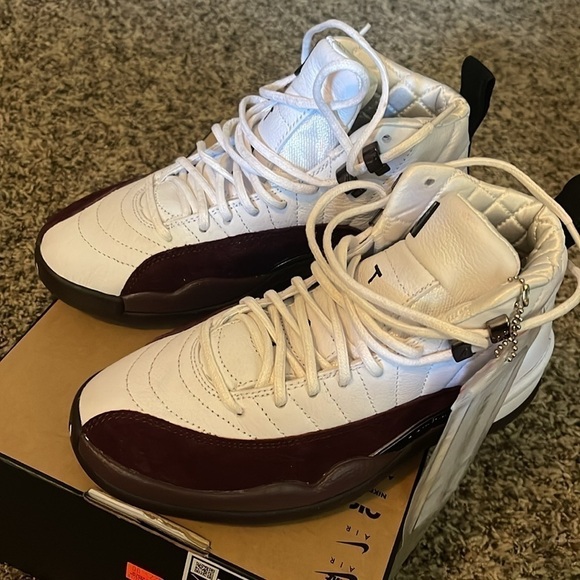 Nike Women's Air Jordan 12 Retro A Ma Maniere White Burgundy DV6989-100 US 6 - Picture 2 of 10